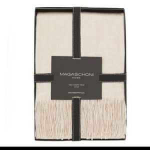Magaschoni  Cashmere throw Cream NWT